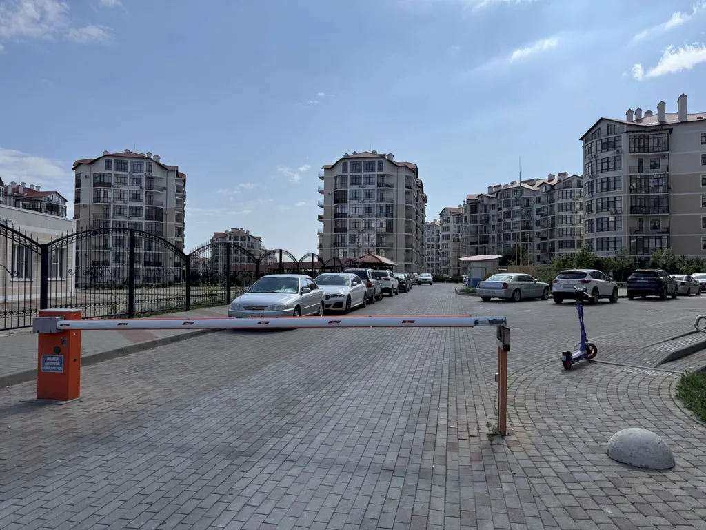 Квартира 1-к квартира с балконом и видом на горы - жк Черноморский — Геленджик