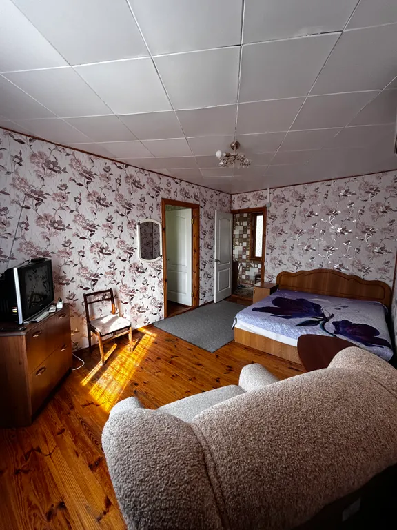 Двух комнатный дом со всеми удобствами