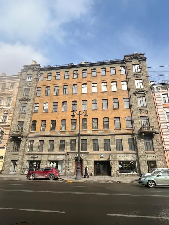 Уютная комната-студия на Невском