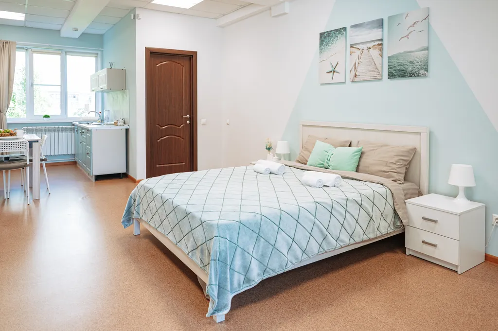 Уютная студия с личной бесплатной парковкой, рядом с гребным каналом