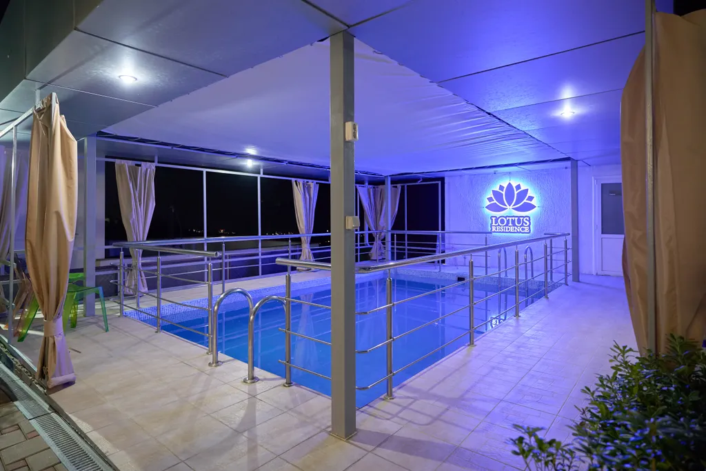 6-комнатный Дом