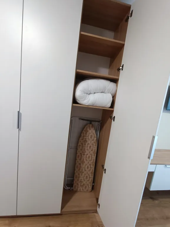 Студия у метро Парнас