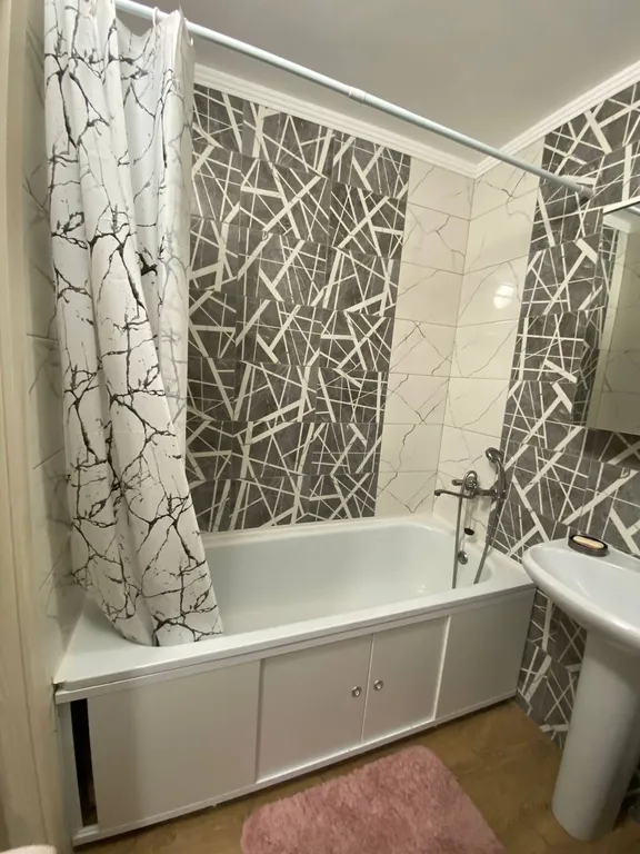 Просторная студия возле Арены 300