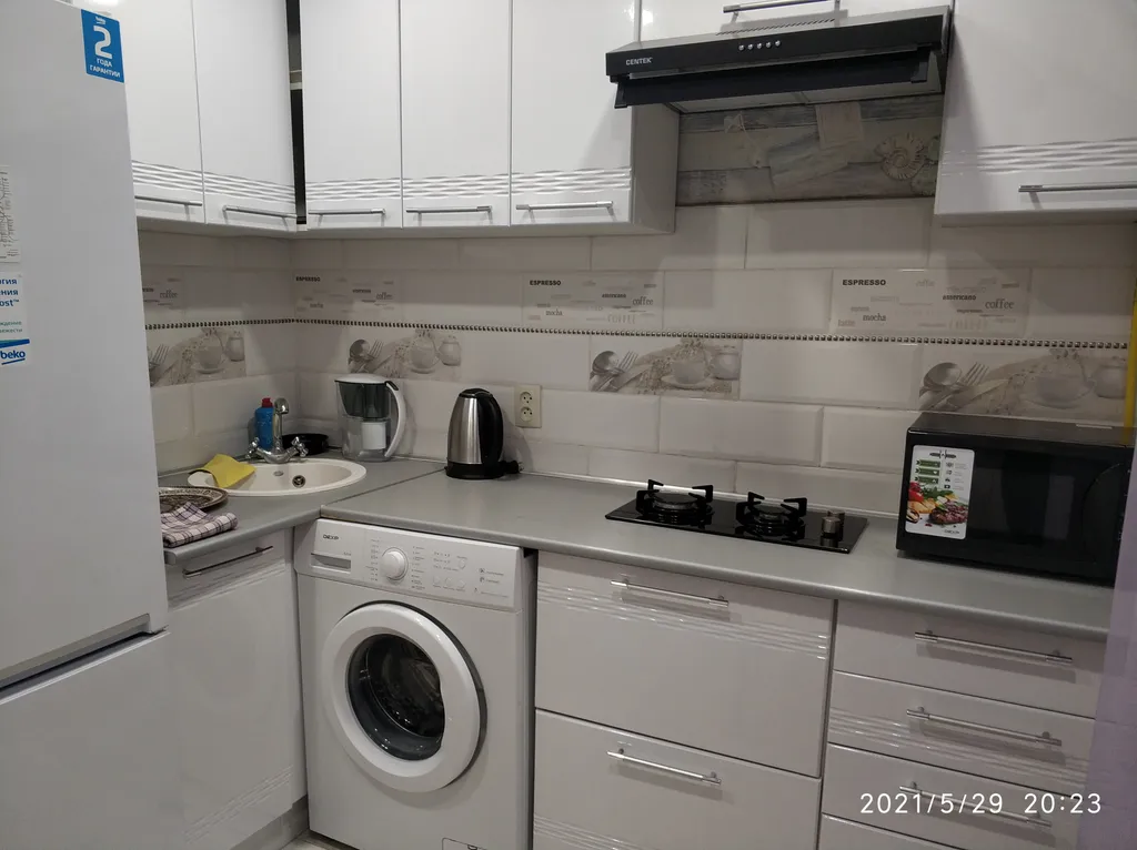 Комфортная двухкомнатная квартира в центре Севастополя