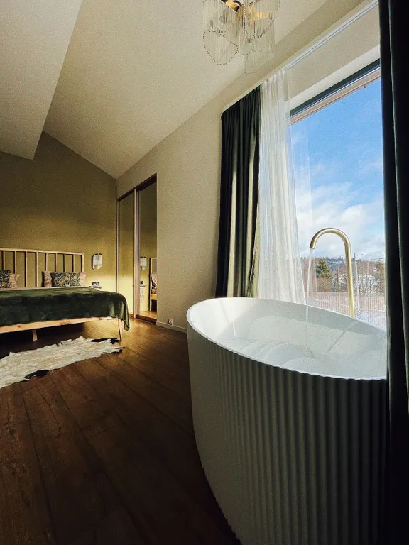 Дом с сауной и купелью с шикарным видом на озеро