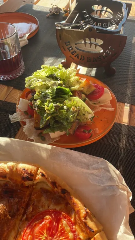 Атмосферные дома a-frame на берегу моря