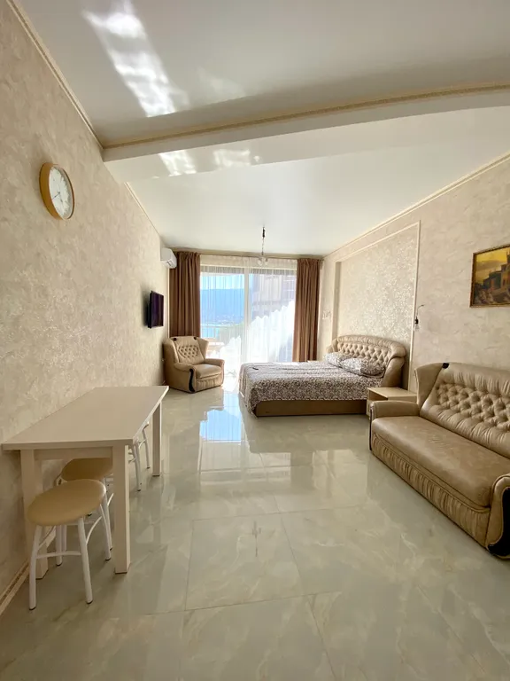 Квартира с видом на море