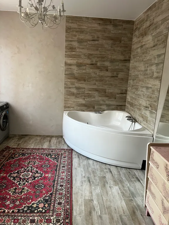 Загородный дом на берегу реки