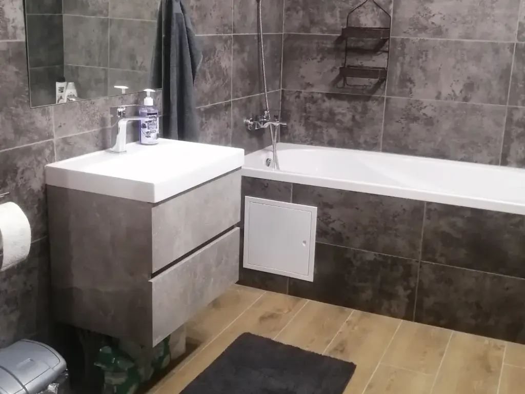 Уютный двухэтажный коттедж вблизи леса