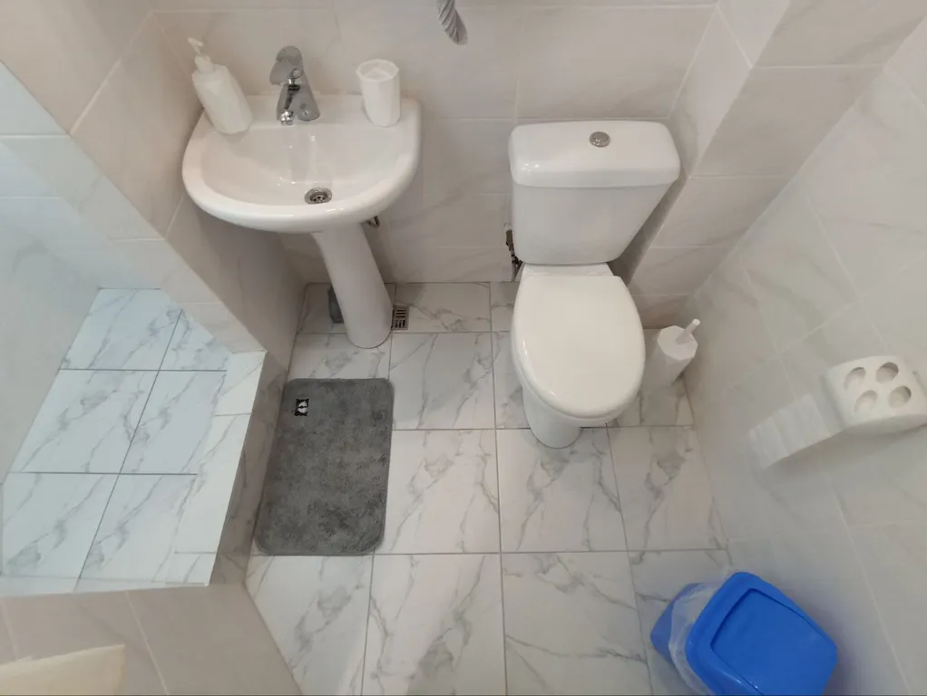 Трёхместный номер с отдельным входом и своей мини террасой