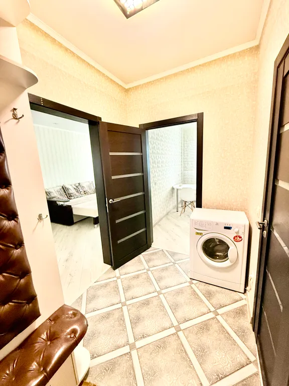 Уютная квартира в самом сердце Ейска с видом на пруд, в 15 минутах от Каменки