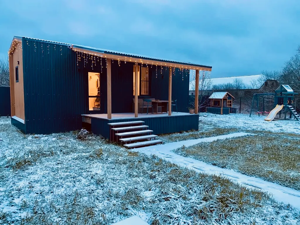 Коттедж Милый домик с баней в тихом местечке близ горнолыжных курортов Сорочаны — Ульянки