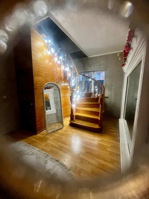 Большой уютный дом