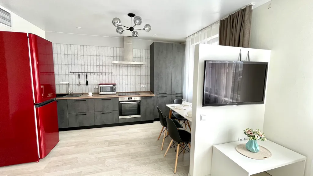 Квартира с дизайнерским ремонтом и кондиционером в центре города