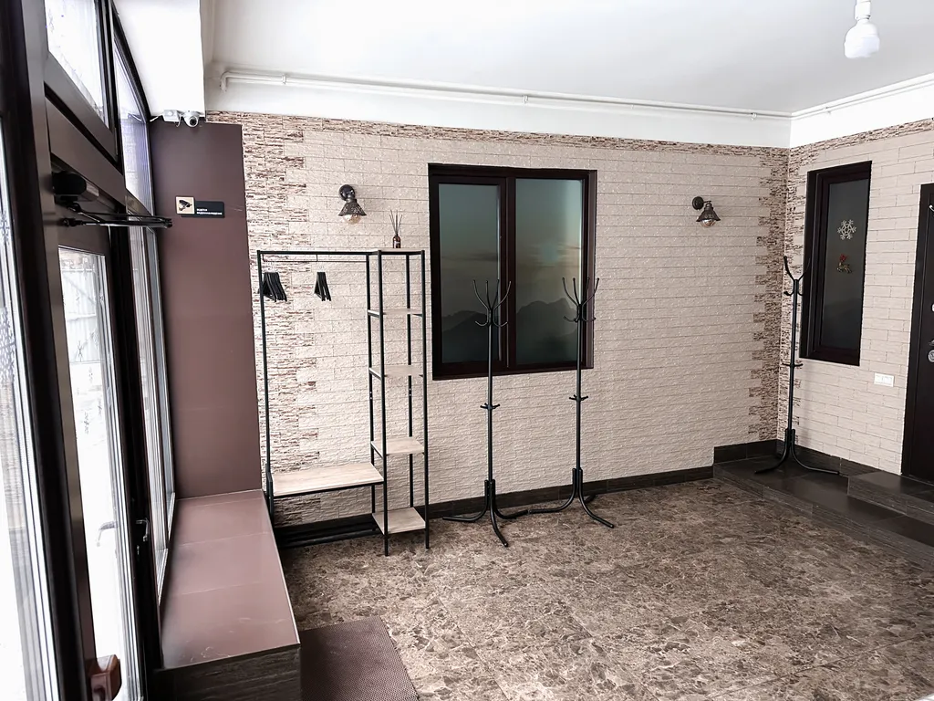 Дом с бассейном и баней в Самаре