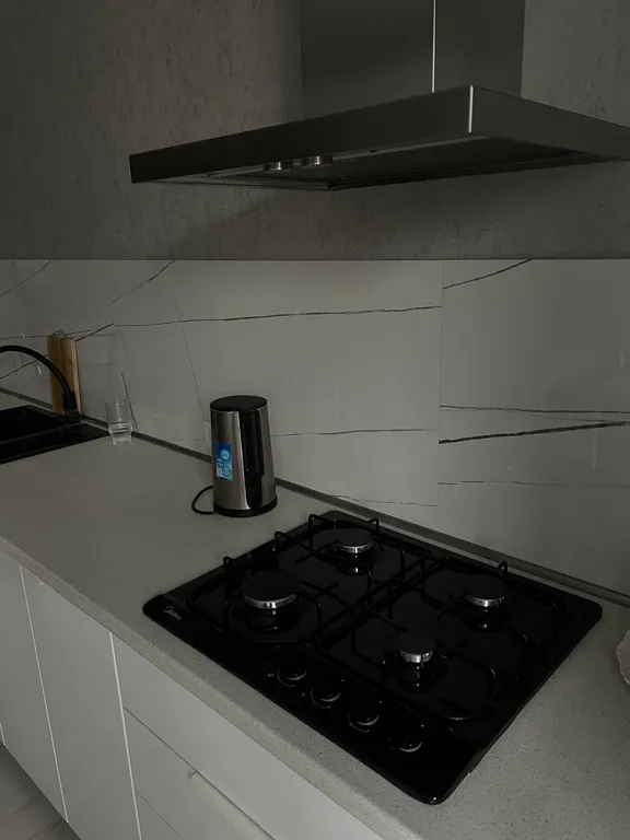 Квартира с панорамным окном, в престижном ЖК