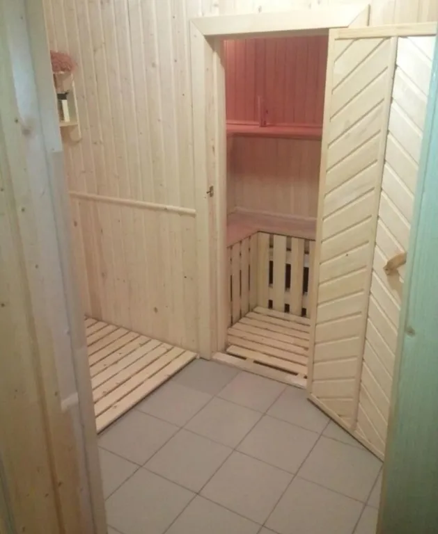 Дом с русской баней на дровах , хамам и бассейном