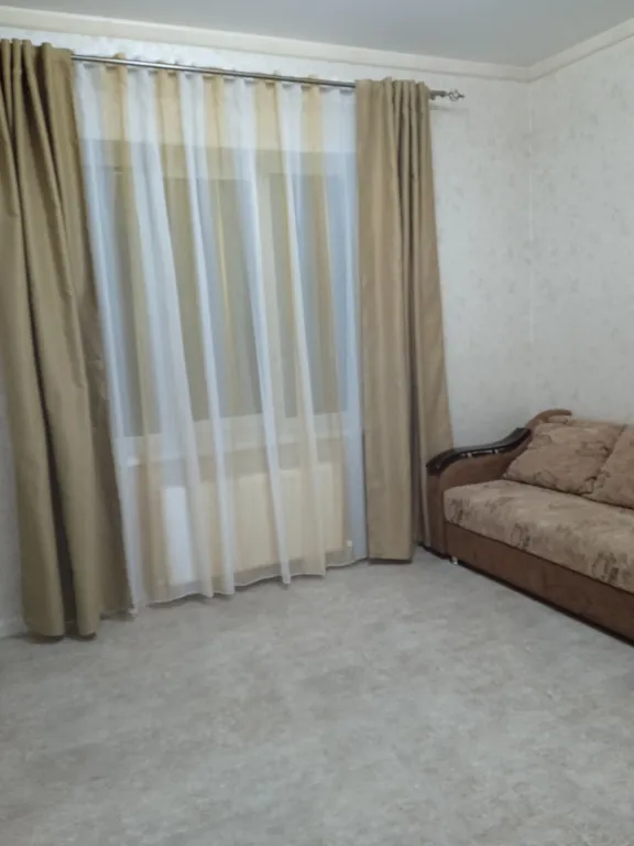 Новый дом с евро-ремонтом и бассейном