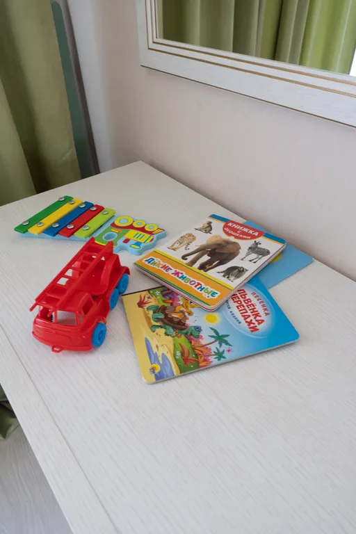 Счастливые семейные апартаменты у озера