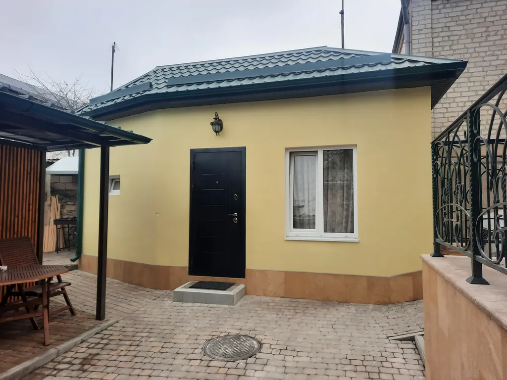 Квартира студия в отдельном домике