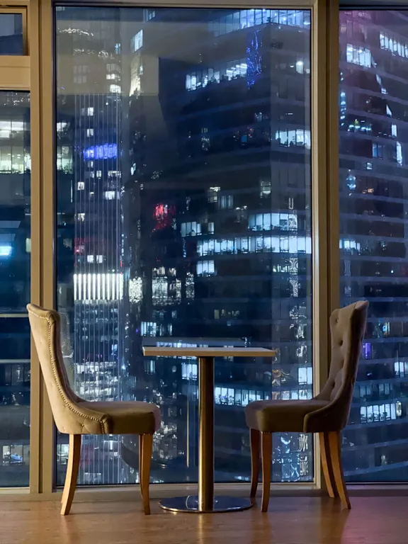 Угловые 3-комнатные апартаменты в Москва сити на 52 этаже