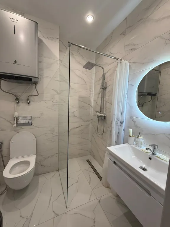 Студия с бассейном