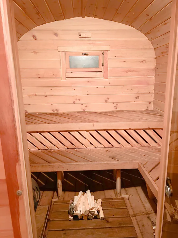 Уютный коттедж в черте города