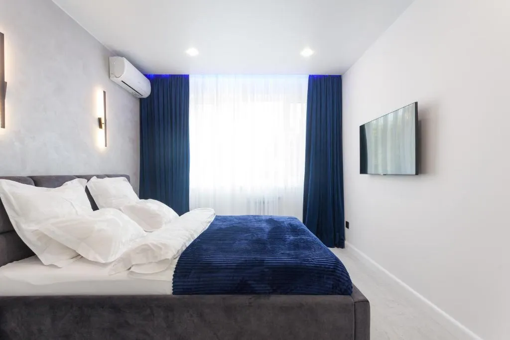 Современная 3-комнатная квартира напротив площади Победы