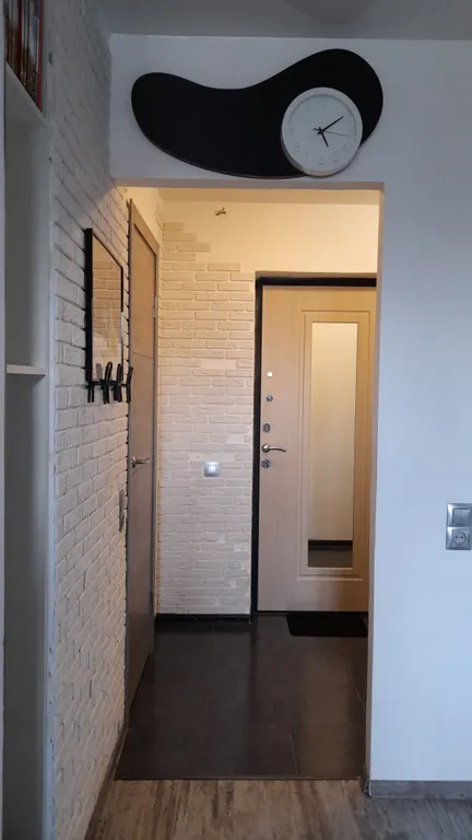 Современная студия на Авиаторов