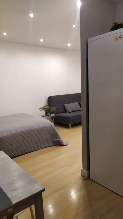 Студия возле Театра оперы и балета