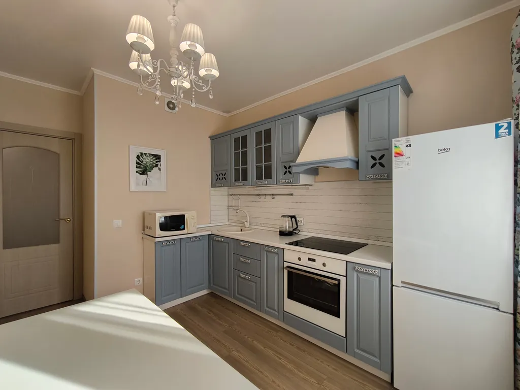 Видовая, с террасой, однокомнатная квартира возле РКБ