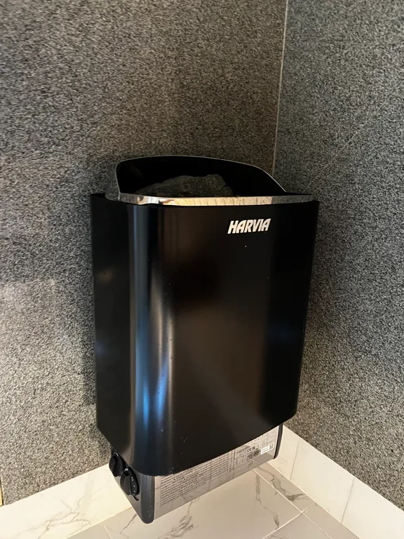 Стильный дом на берегу Ладожского озера с панорамным видом