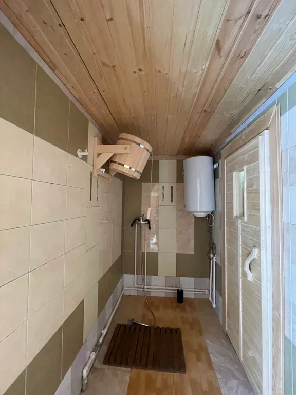 Дом с бассейном, баней и чаном