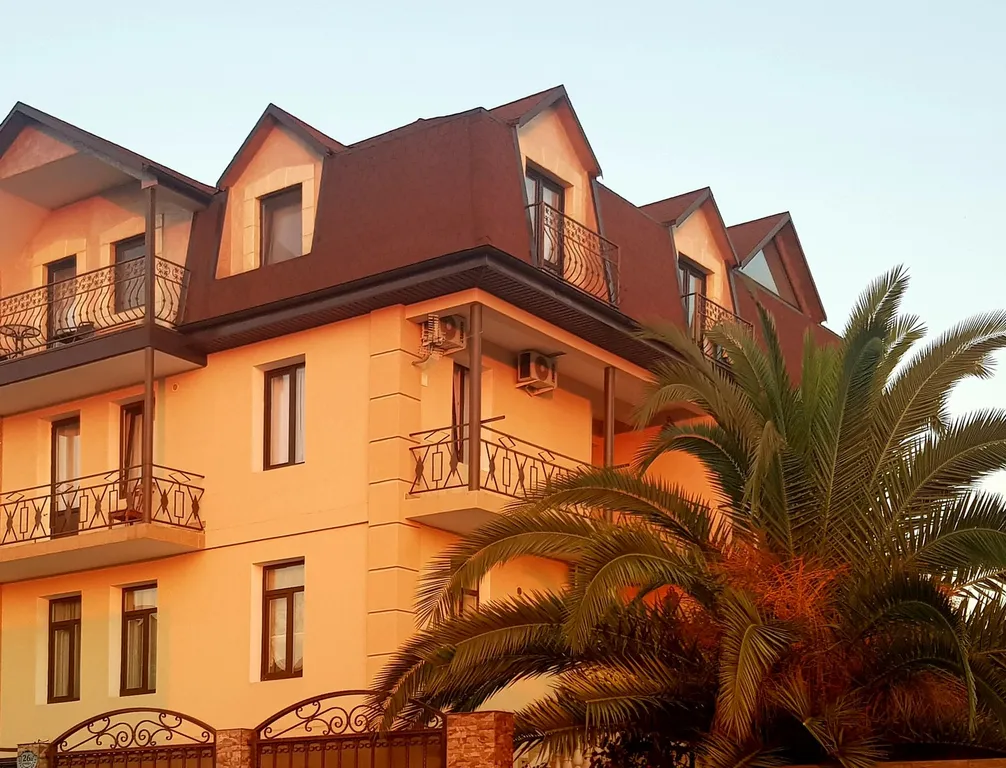 Коттедж Марион-1 — аренда посуточно в Адлер