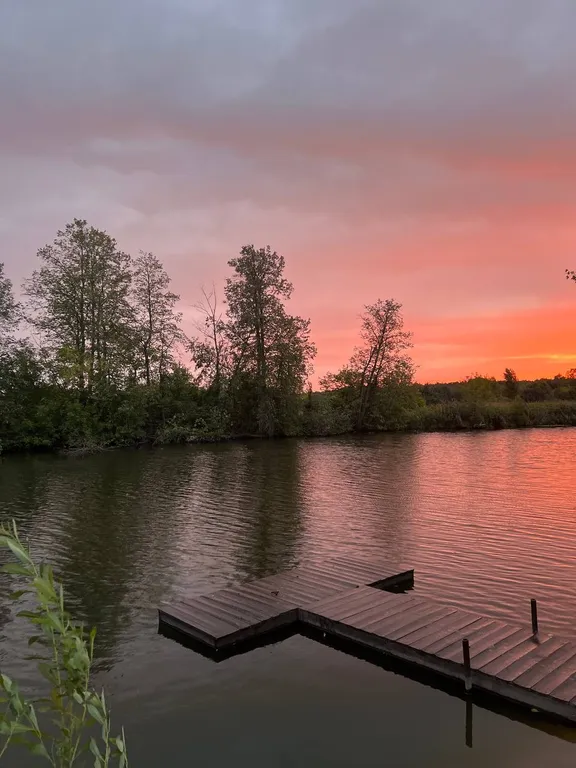 Коттедж Дом на окраине Казани на берегу реки и с собственным прудом — Казань