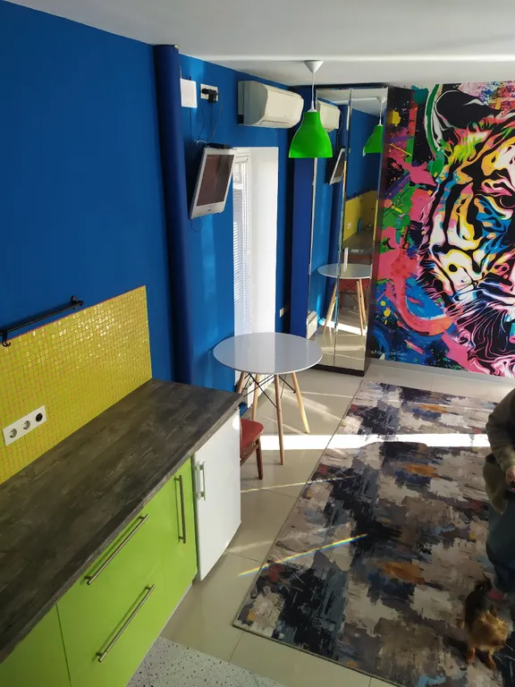 Комфортная квартира-студия в центре с патио