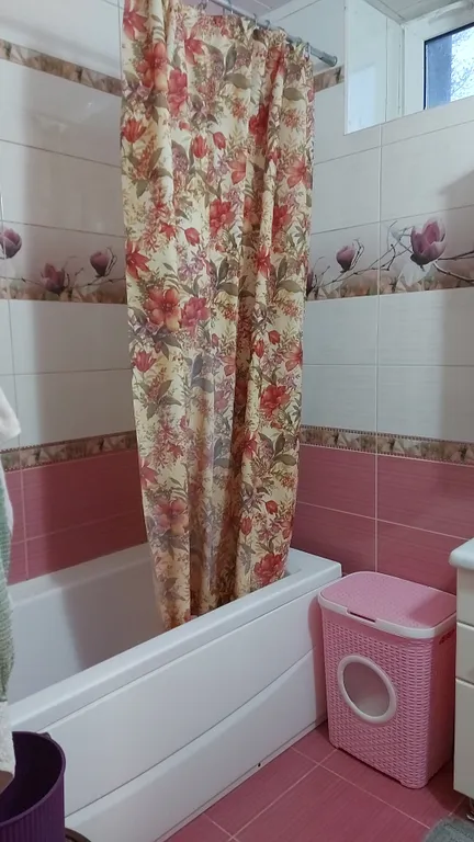 Уютный и красивый дом с видом на горы