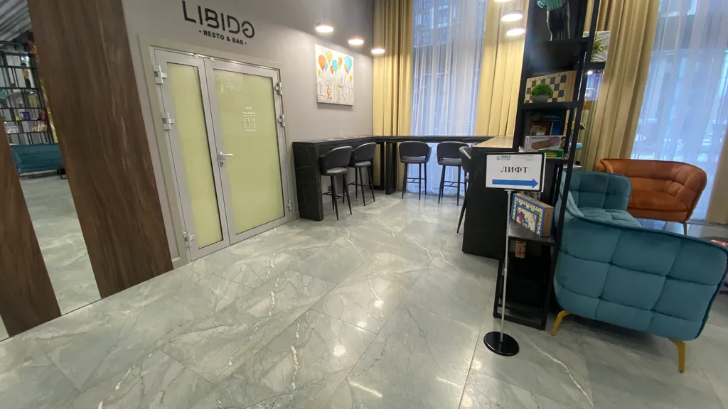 В постели с Монро