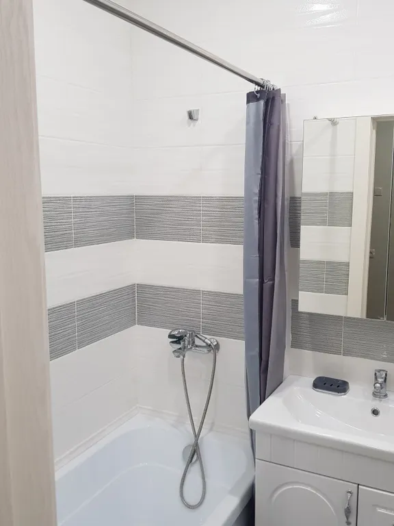 Студия с видом на озеро