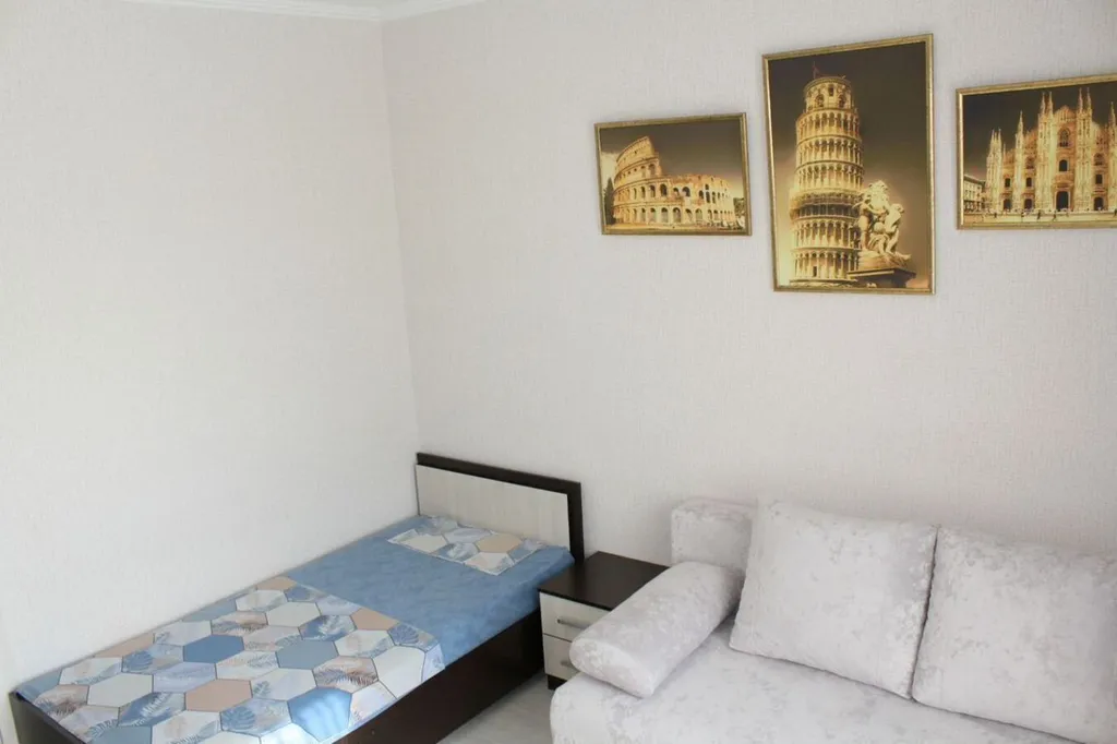 Уютнaя двухкомнaтная квартирa на пeрвом этaжe