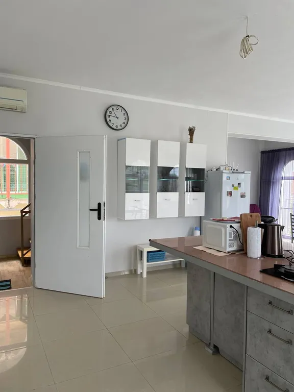 Квартира Просторные апартаменты у моря с видовой террасой — аренда посуточно в Мирный