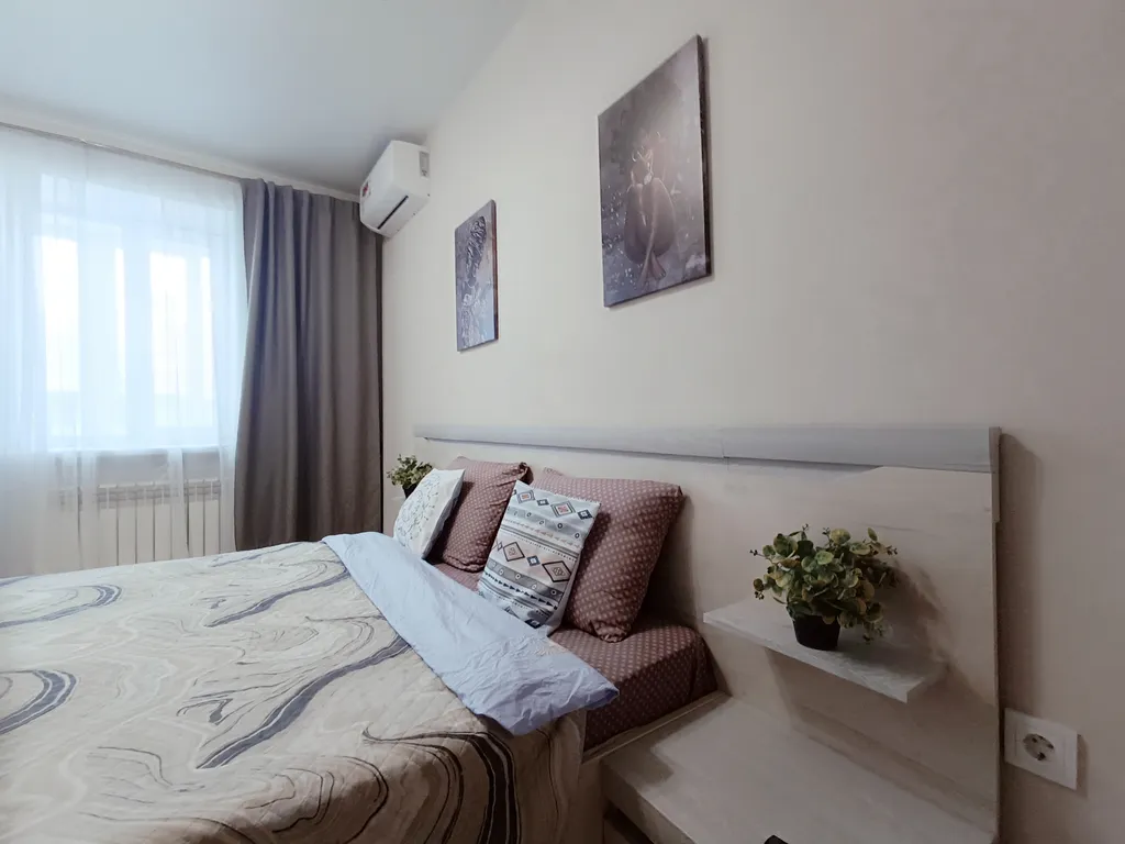 Современная квартира с огромной лоджией в новом доме — аренда посуточно в Липецк