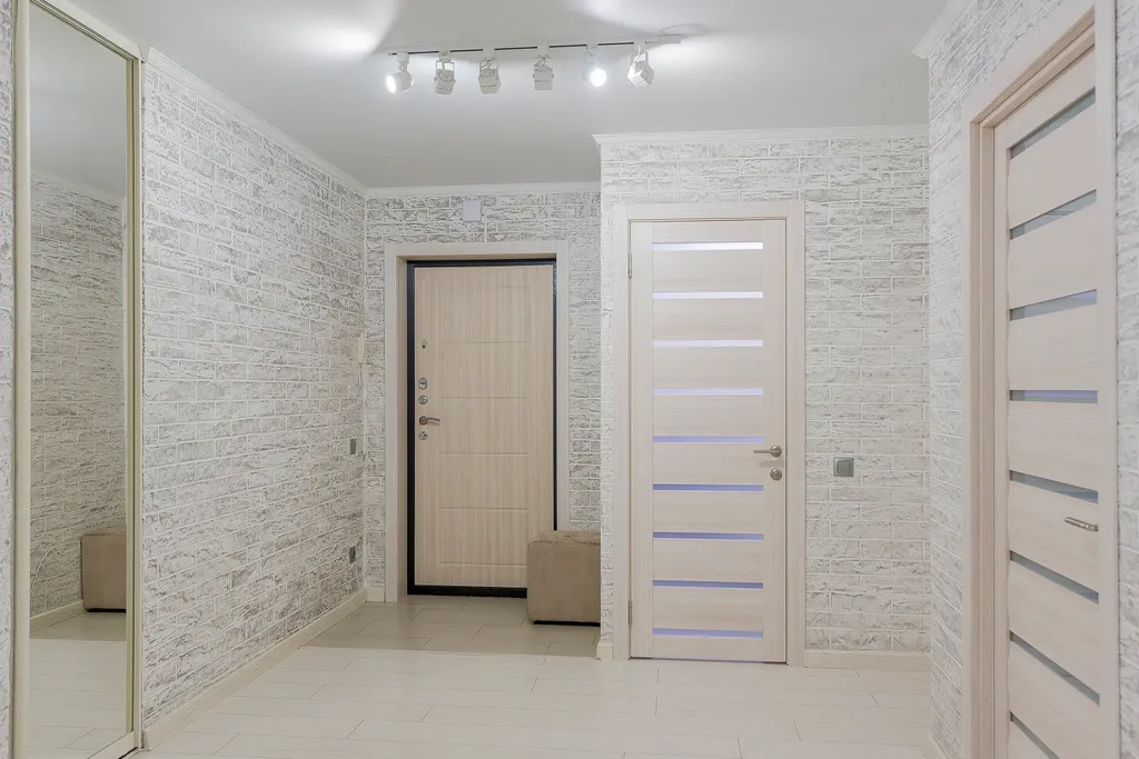 Уютная квартира в ЖК Паруса с подвесным креслом от Kravc Group