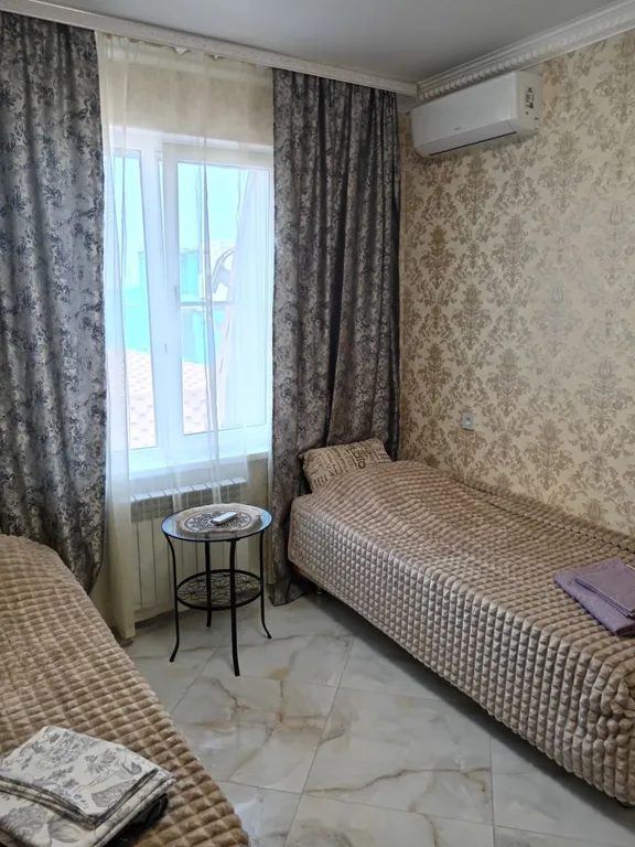 Шикарная огромная квартира с видом на море