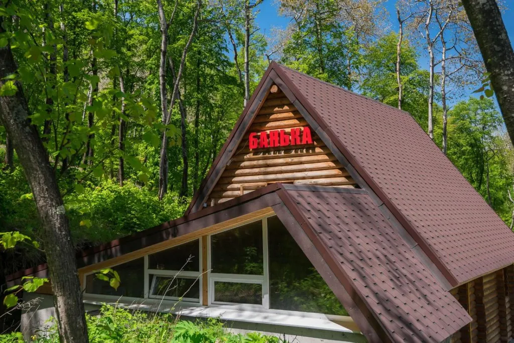 Пятиместный домик с банькой