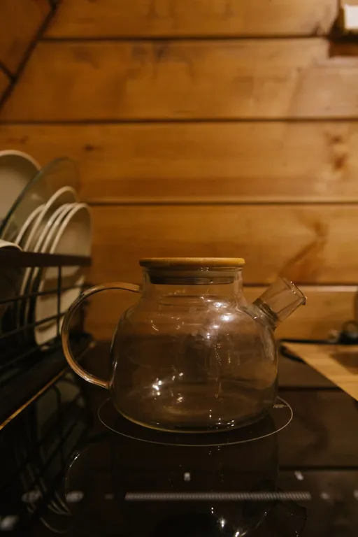 Домик в лесу вблизи от города в стиле A-frame