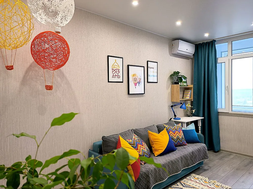 Квартира бизнес-класса с креативным и ярким ремонтом