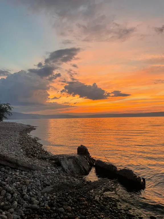 Уютный дом на берегу Байкала