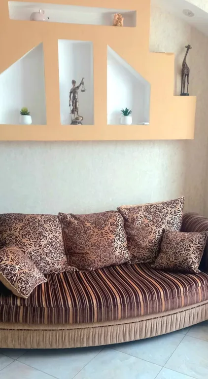 Большая двухкомнатная квартира в центре Адлера