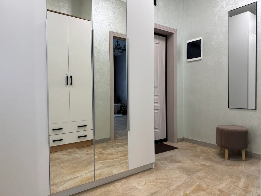 Квартира 4-комнатная квартира с видом на ВДНХ, Останкинскую башню, 84м, 7 кроватей — Москва